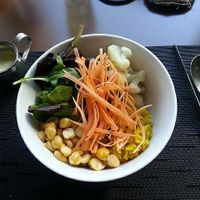 Buddha bowl at Nümen in Merida