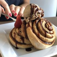 Cinnamon rolls! So good! at Nümen in Merida