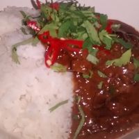 Coconut tempeh and rice at The Hug and Pint in Glasgow