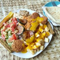 Mixed Teller (T3) - Full belly at Ibras Bistro in Dresden