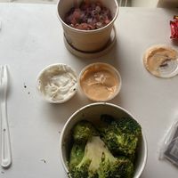 Broccoli and sauces (aioli, sriracha aioli, pico de Gallo) at VeganBurg in San Francisco