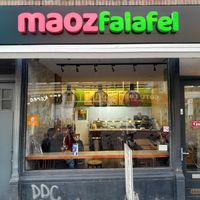 Front at Maoz - Albertcuypstraat in Amsterdam