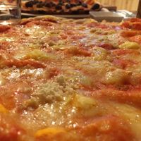 Vegan pizza with garlic  at In Bocca Al Lupo in Lisbon