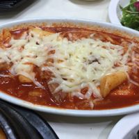 cheese rice cake (cheese tteok bokki) at SaRangBunSik - 사랑분식 in Seoul