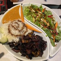 Massive portions and so cheap at The Mantraa in Barcelona