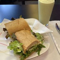 bocadillo y un batido de avocado y pistacho, recomendado 10/10   at The Mantraa in Barcelona