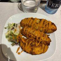 Patatas arrugadas con salsa de bravas at The Mantraa in Barcelona