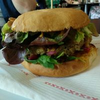 Seitan Burger at The Mantraa in Barcelona