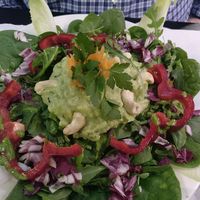 spinach salad at The Mantraa in Barcelona