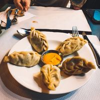 Momo dumplings at The Mantraa in Barcelona
