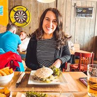 Very nice staff, good food (mushroom hamburgers recommended) and big portions.  at Independent Cafe in Luxembourg City