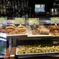 All the green labels are vegan  at Crock and cock in Bilbao