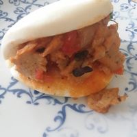 Bao bun at Crock and cock in Bilbao