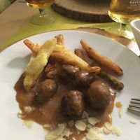 Vegan Albondigas at Crock and cock in Bilbao