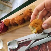 Croquetas veganas at Crock and cock in Bilbao