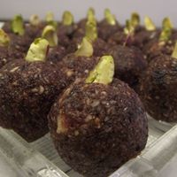 Raw vegan candy at Rawlly in Sofia