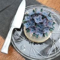 Small tarte with hydrangea design - size comparison #Veganuary at Culinarydots  in Berlin