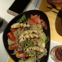 avocado salad at Akakiko in Vienna