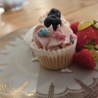 Rainbow unicorns on tiny vanilla cupcakes at Cafe Herzstück in Goerlitz
