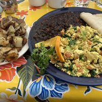 Veganized “Huevos Mexicanos”! Delicious at Walnut Avenue Cafe in Santa Cruz