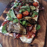 Happy vegan pinsa at Homeburgers in Aachen