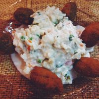 ensaladilla rusa and croquetas at Somos Lo Que Comemos in Tenerife