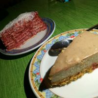 pastel de gofio y platano y pastel de remolacha y coco at Somos Lo Que Comemos in Tenerife