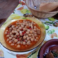 Nueva Ropa at Somos Lo Que Comemos in Tenerife