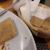 Dish of the day - crackers at RasLok in Buenos Aires