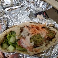 Pitta vegan aux falafels at Pittz in Aix-en Provence