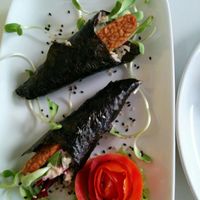 tempeh seaweed rolls at VegetaBowl in Koh Tao