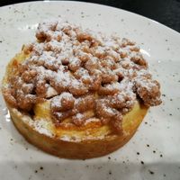 Apple streussel at Velicious in Strasbourg
