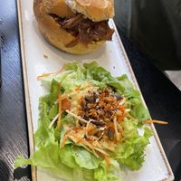 Pulled Austern Pilz Bun  at Velicious in Strasbourg