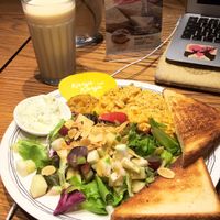 230$ brunch :) at Kaya Kaya Cafe in Taipei