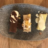 Cake selection (all glegan!!😋) at Vegan Gorilla in Nice