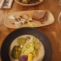 Cauliflower soup, cheese board, mushrooms & mash at Vegan Gorilla in Nice