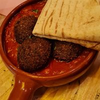 Shakshuka z falafelem at Mango Vegan Street Food - Powisle in Warsaw