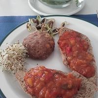 Tiny burger for 12,50€ - Not recommended at all at El Karmem in Malaga