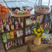 Produces at Terra Viva in Espinho