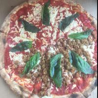 Vegan Pizza at Piaza Fresh in Berlin