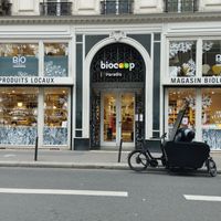 Beautiful extérieur at Dada Paradis Biocoop in Paris