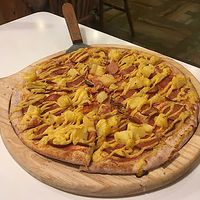 Delicious Hawaiian pizza at Cloud Kitchen in Beijing