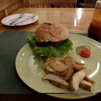 burger at Cloud Kitchen in Beijing