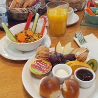 Ich Ess' Blumen at Himmelgrün in Augsburg