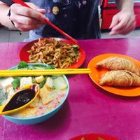 Curry Soup, Noodles and Pastries at Da Fei Char Mee Hoon in Penang