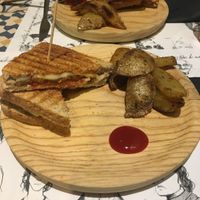 Vegan bikini sandwich at El Jardin de los Dragones in Murcia