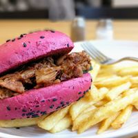 Vegan Jackfruit Burger & Fries at Rämi 59 in Zurich