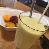 Mango lassi and macronky(macaroni) at Forky's - Jakubské Nam. in Brno