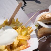 Vegan Cheese Burger + Fries at Yellow Sunshine in Berlin
