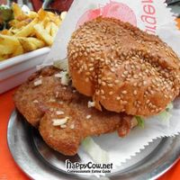 Soya steak burger at Yellow Sunshine in Berlin